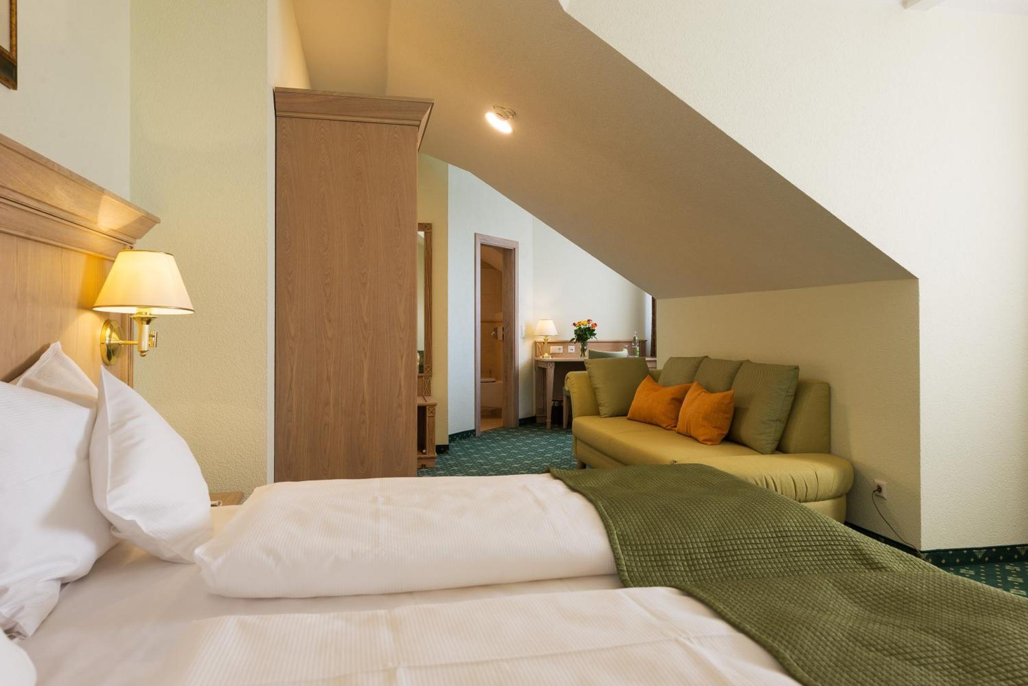 Hotel Rebstock Baden-Baden Room photo